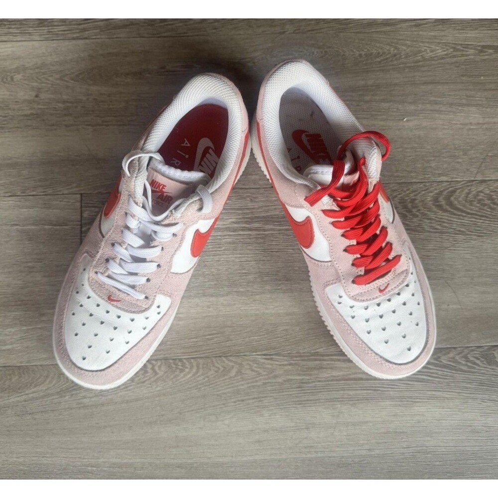 Nike Air Force 1 Low 07 QS Valentine’s Day Love Letter Pink Red DD3384-600 Suede - Picture 2 of 16